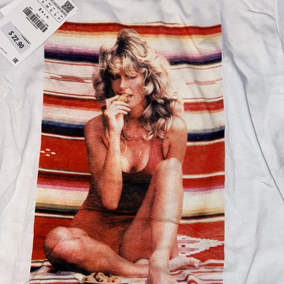 Zara Graphic T Shirt - Picture 2 of 3